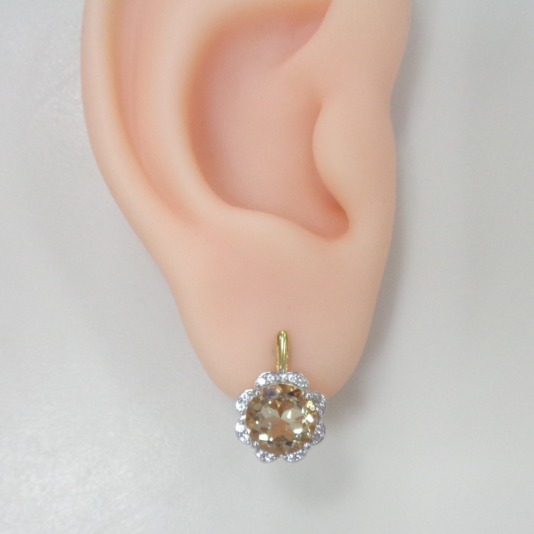 Серебряные серьги с кварцем "Цветы"